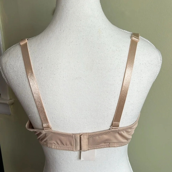 Maidenform push up underwire adjustable crossover bra - Picture 3 of 12
